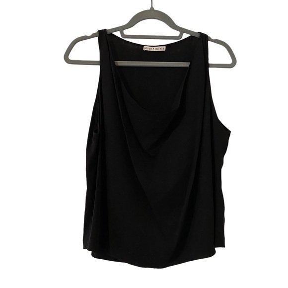 Alice + Olivia Tops - Alice and Olivia silk camisole